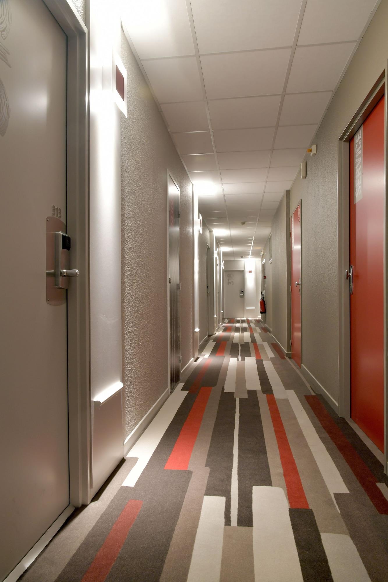 Hotel Ibis Quentin Basilique