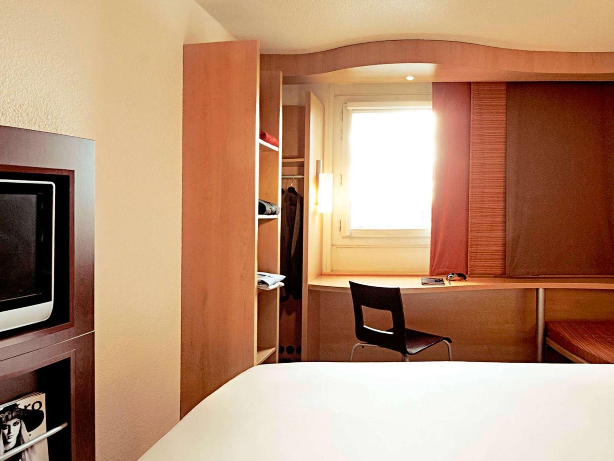 Hotel Ibis Quentin Basilique 3*